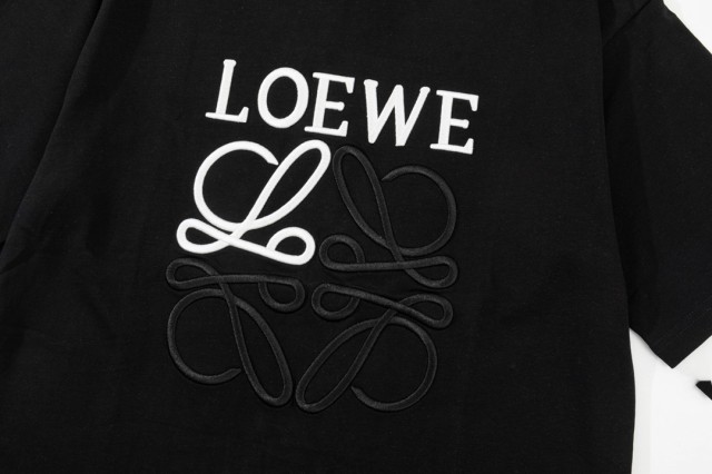 LOEWE ロエベ 刺繍半袖Tシャツ ブラック男女兼用 M身幅58cm